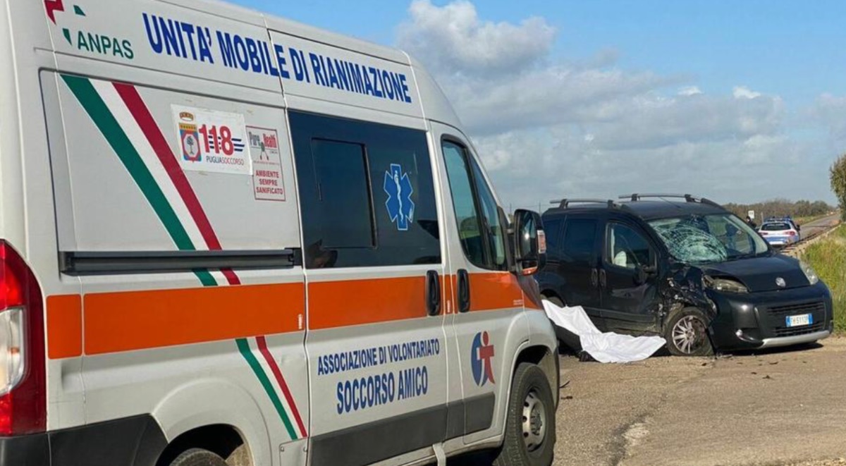 Incidente tra moto e furgone: morto un 35enne 1 incidente 2