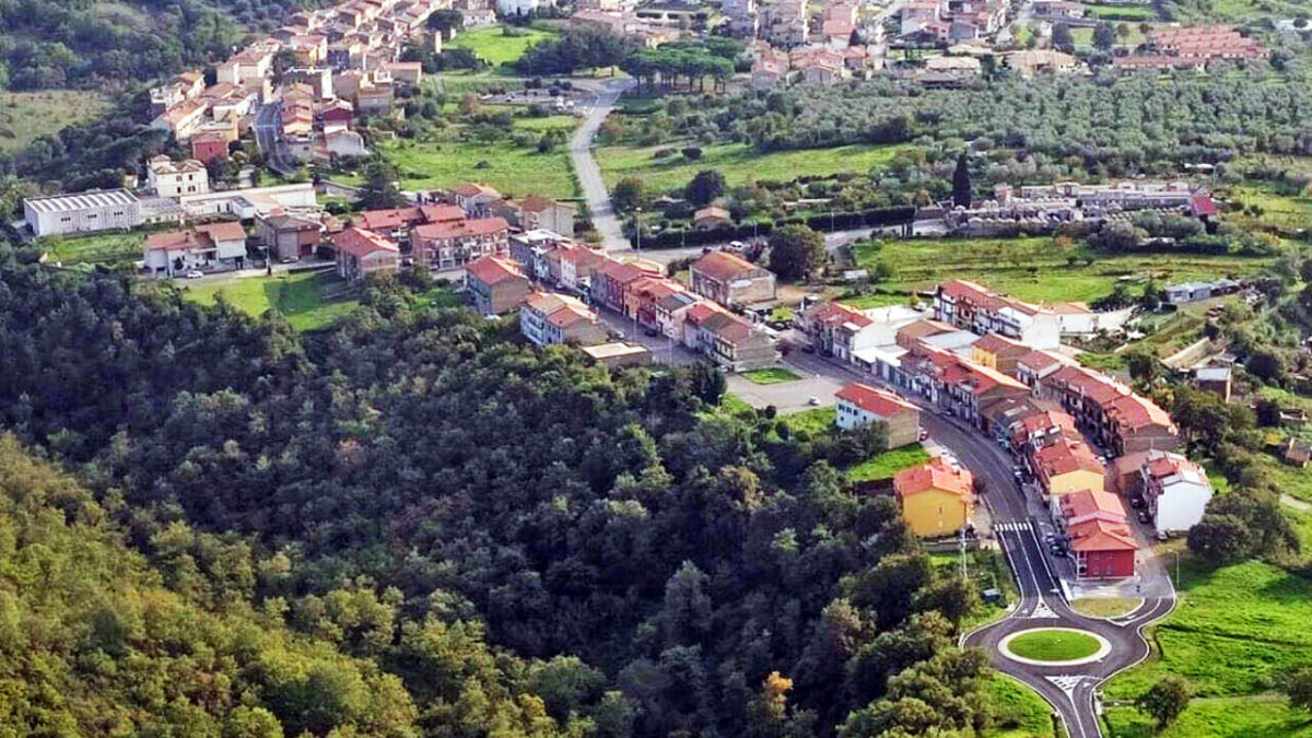 Il nuovo parco eolico e gli impatti su ambiente e paesaggio. Arlena sarà risarcita: 3% dei ricavi e canone annuo per il passaggio dei cavi 1 parco eolico arlena di castro