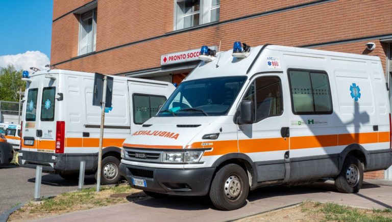 Custonaci, incidente frontale tra due auto: il bilancio sale a 7 vittime 10 pronto soccorso