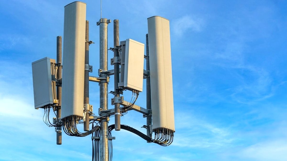 antenna cellulari telefonia
