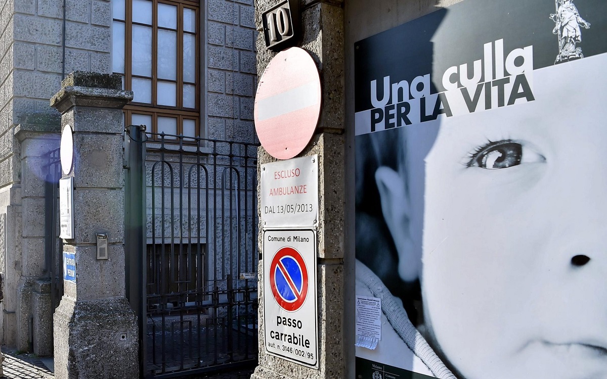 La Culla per la vita, ecco come funziona e quanti bambini ha salvato 1 image 258d2de7 9352 45d2 9d81 b37991c9d4ed