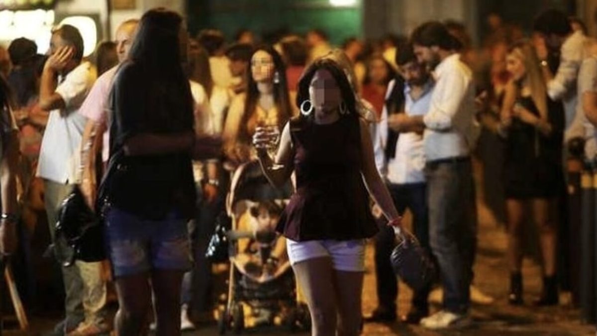 "Basta con le limitazioni a orari e rumori, locali del centro aperti fino alle 2,30". Tutte le proposte al comune per la movida 1 movida 2