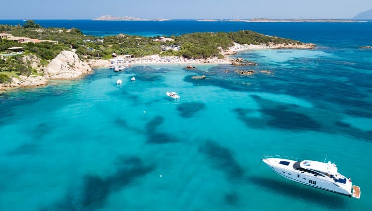 vista dallalto della costa smeralda