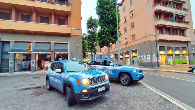 viterbo polizia nel centro storico sacrario via marconi