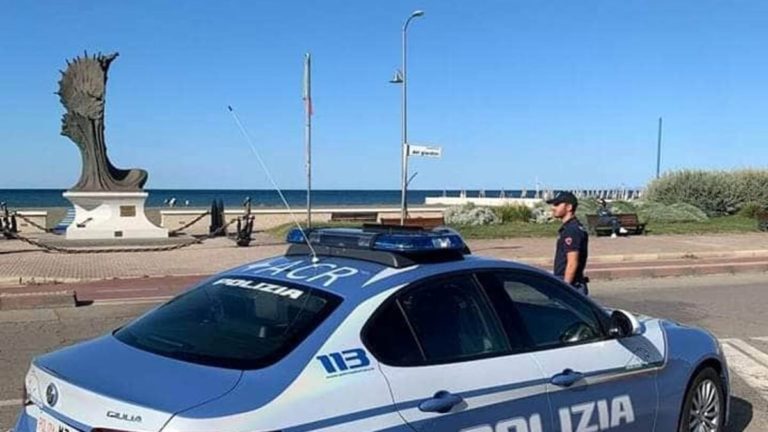 volante della polizia a tarquinia