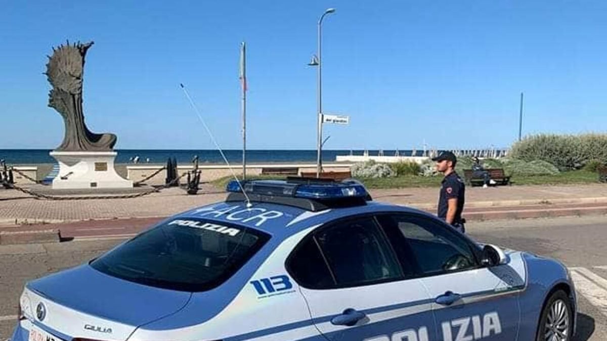 volante della polizia a tarquinia