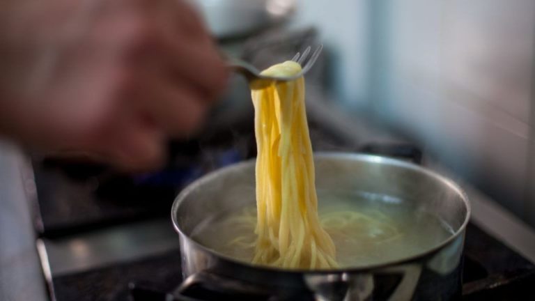 Pasta in cottura 1024x576 1