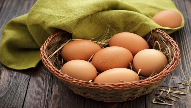 Uova, vanno conservate in frigo oppure no? Risolto il grande dubbio degli italiani