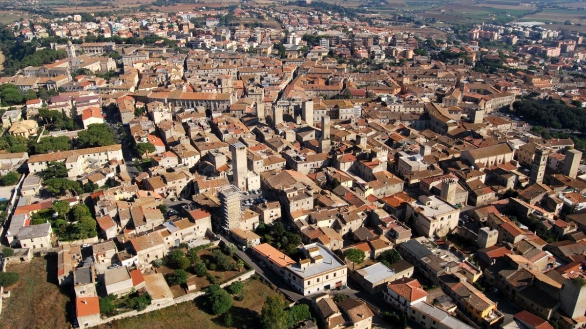 centro storico di tarquinia 1