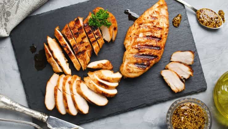 Pollo e patate, non li hai mai mangiati così buoni: la ricetta che ha sorpreso tutti