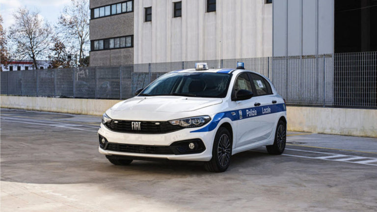 le nuove fiat tipo in dotazione alla polizia locale 2