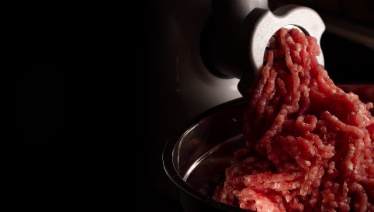 processo di preparazione della carne macinata