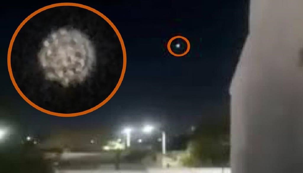 Un gigantesco UFO blocca il decollo degli aerei in Baja California