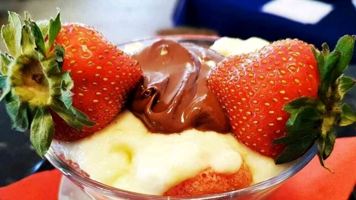 Zuppa inglese alle fragole: la ricetta 1 zuppa inglese fragole 2