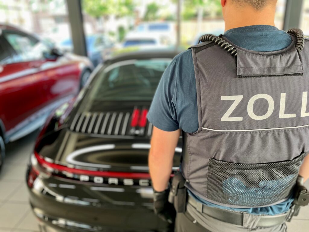 Europol scopre una frode IVA di 38 milioni sulla vendita di auto 1 Finanziere 1024x768 1