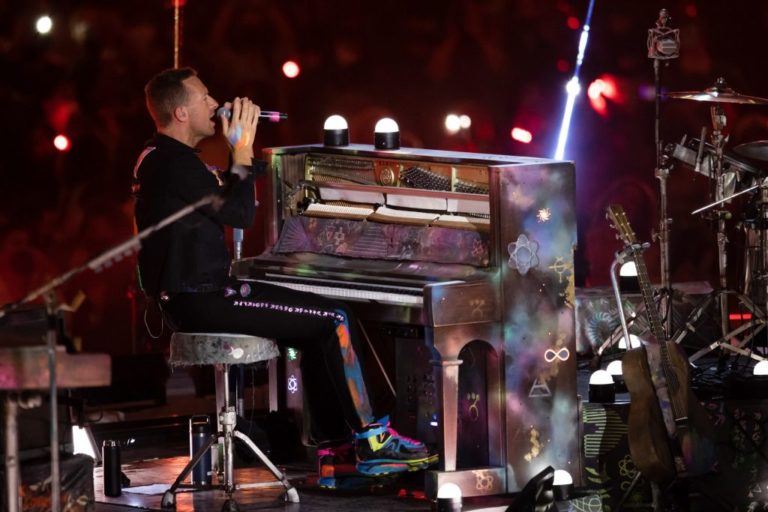 Infinite Nights Coldplay perform at Al Wasl Original Image m49732 scaled 1024x683 1