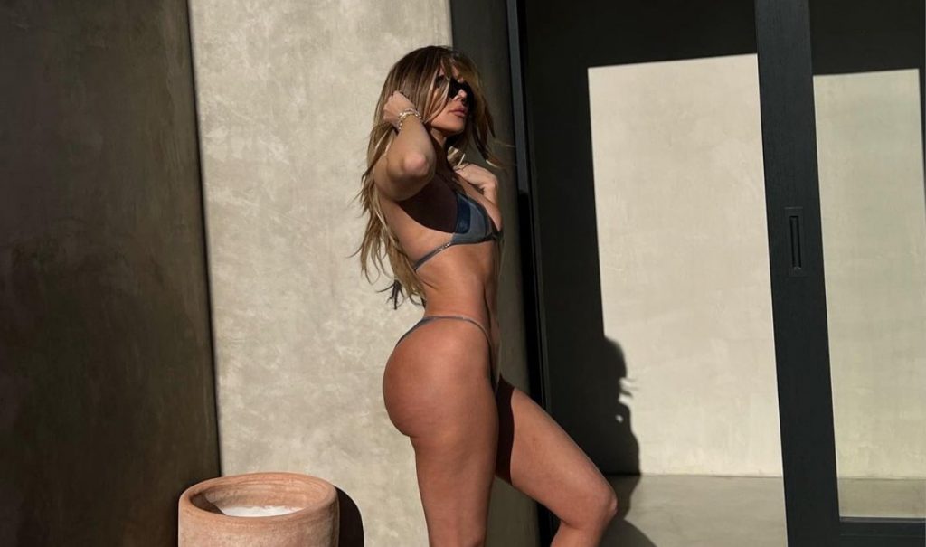 Khloe Kardashian sfoggia i nuovi bikini per la campagna di Good American: gli scatti 1 Khloe Kardashian 1 1024x605 1