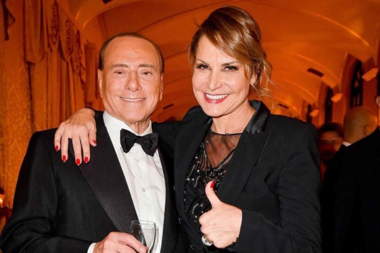 Silvio Berlusconi e Simona Ventura e1686599113515 1024x683 1