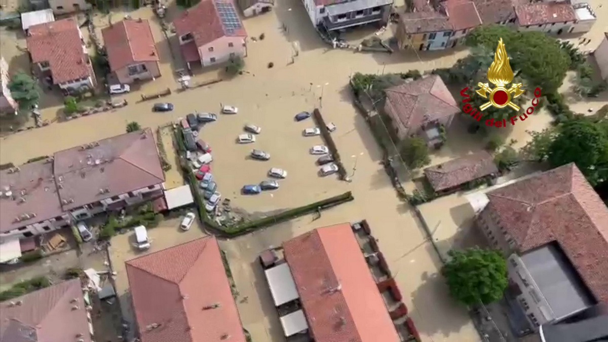 Maltempo in Emilia Romagna: allerta arancione e scuole chiuse 1 image b144761d 662b 49d9 ba2c d80217f4b51f