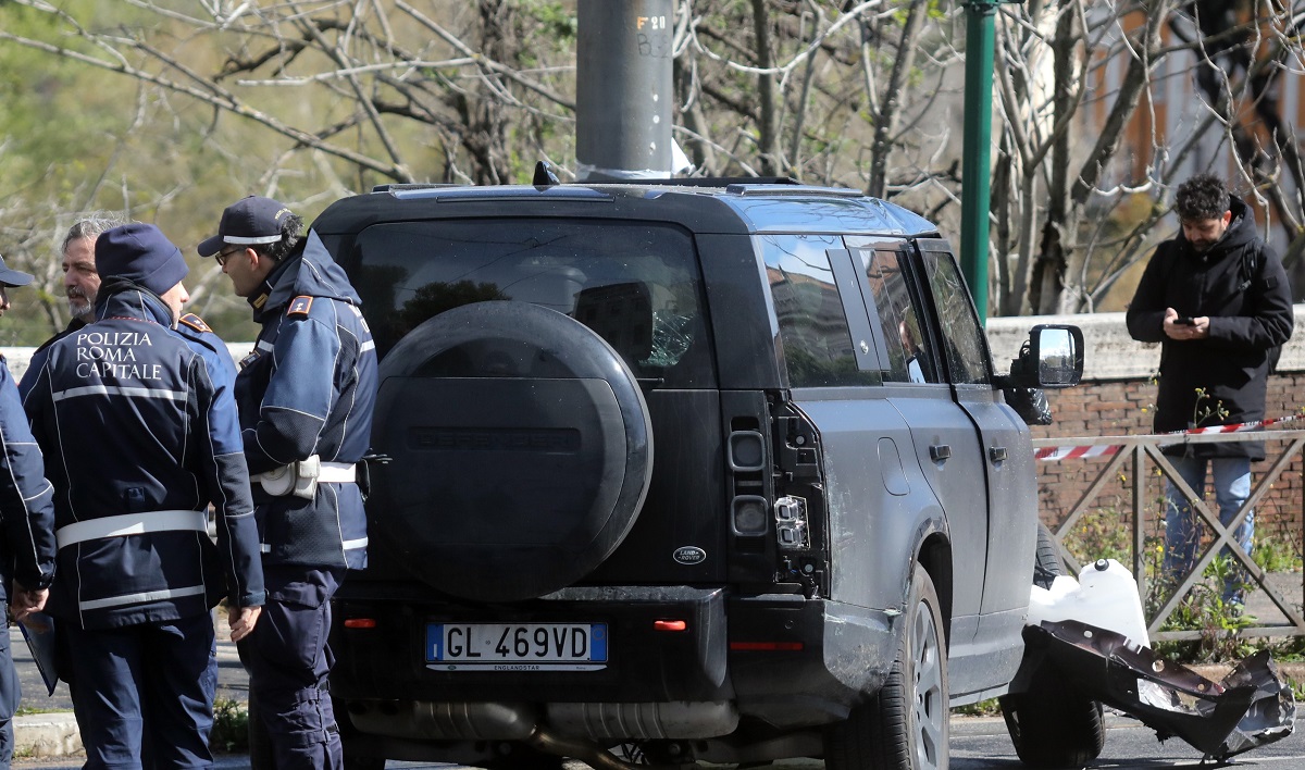 Tragedia a Roma, Suv travolge una Smart: un bambino di 5 anni è morto nello schianto 1 image f9024b64 2ac3 409e ba9e d835e4602afd