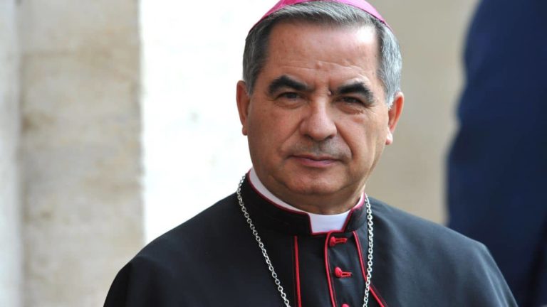 Cardinale Angelo Becciu.jpg