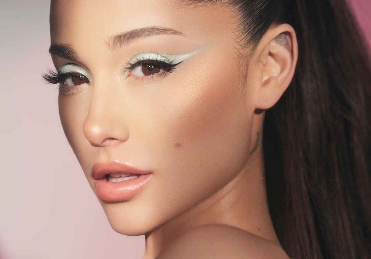 Ariana Grande, dopo il divorzio dal marito, ha un fidanzato famoso che non ti aspetteresti mai: ecco chi è l’attore 1 ariana grande 1.jpg