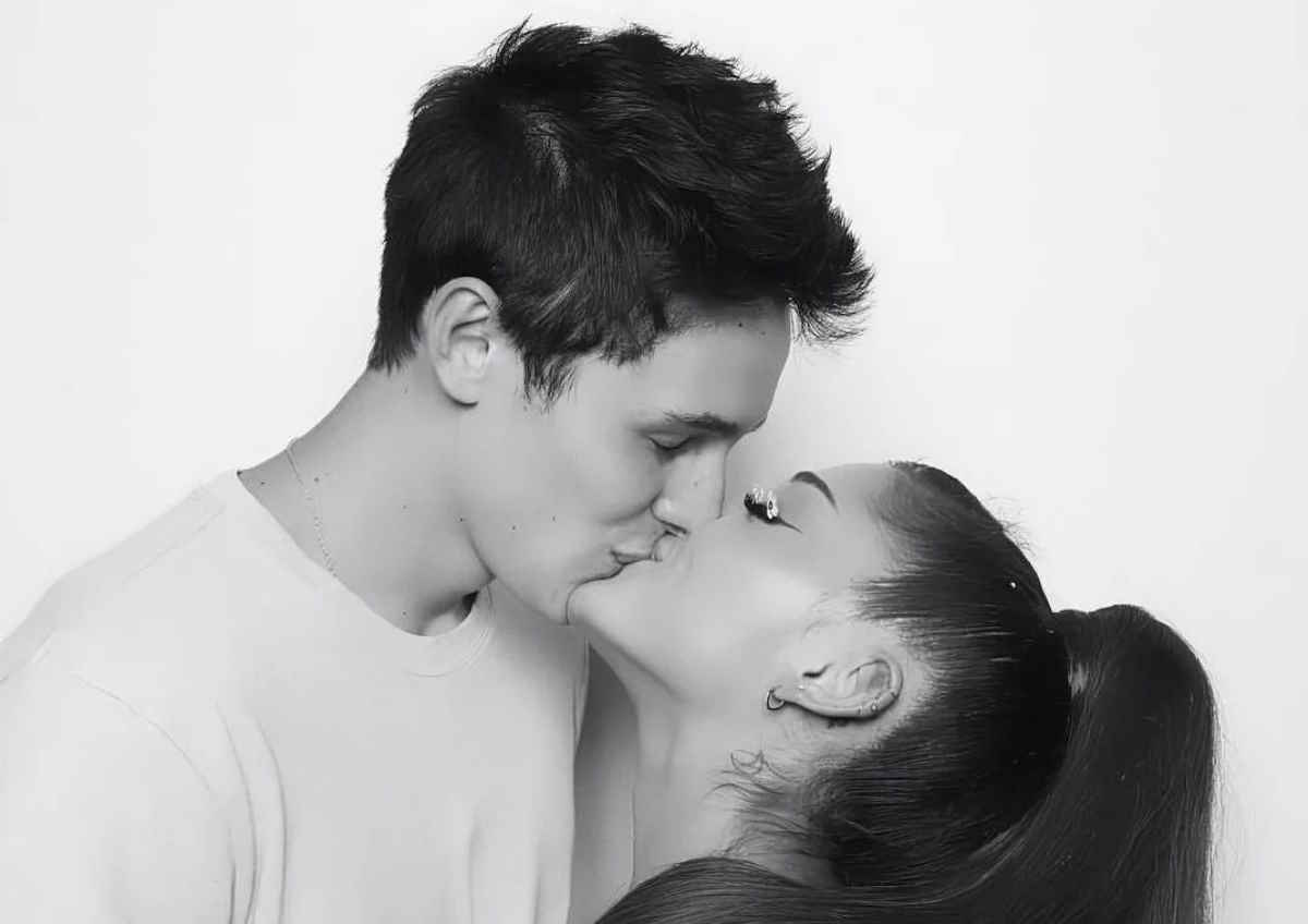 ariana grande dalton gomez.jpg
