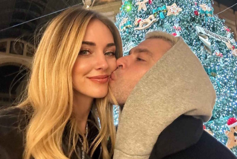 Chiara Ferragni in Sicilia, esplode la polemica e Fedez interviene in difesa della moglie: i fatti 1 chiara ferragni fedez terapia di coppia.jpg
