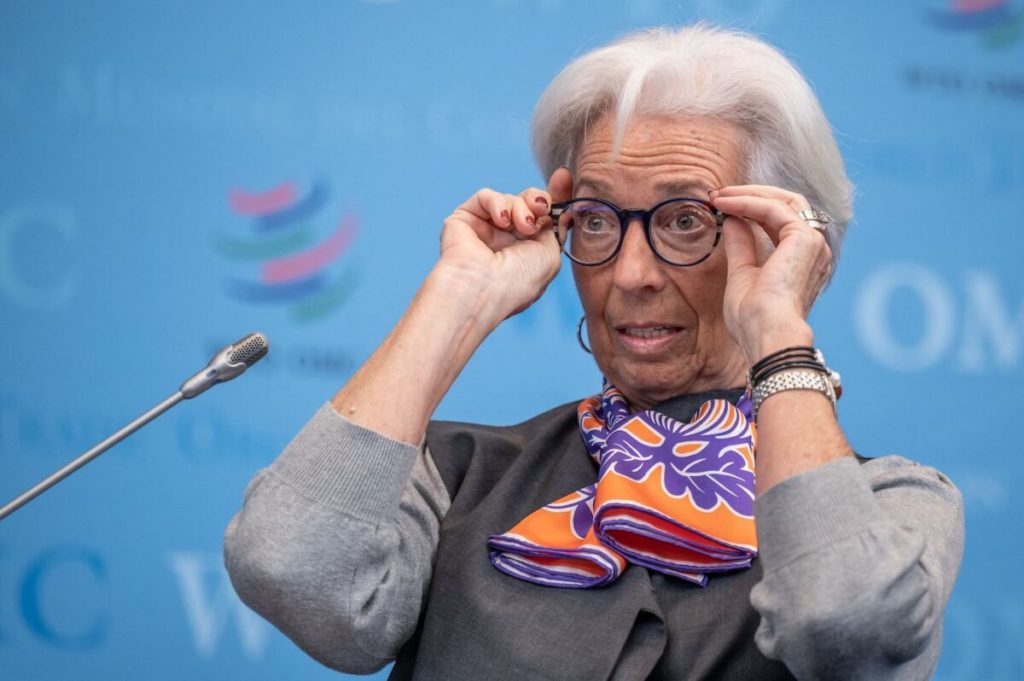 lagarde 1200x798 1.jpg