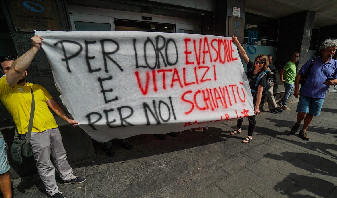 manifestazione Reddito di cittadinanza napoli e1690810856907.jpg