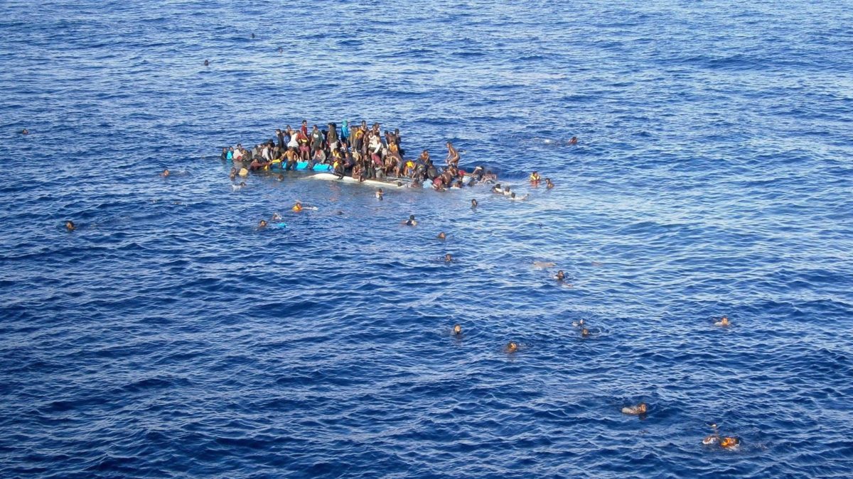 migranti mare.jpg