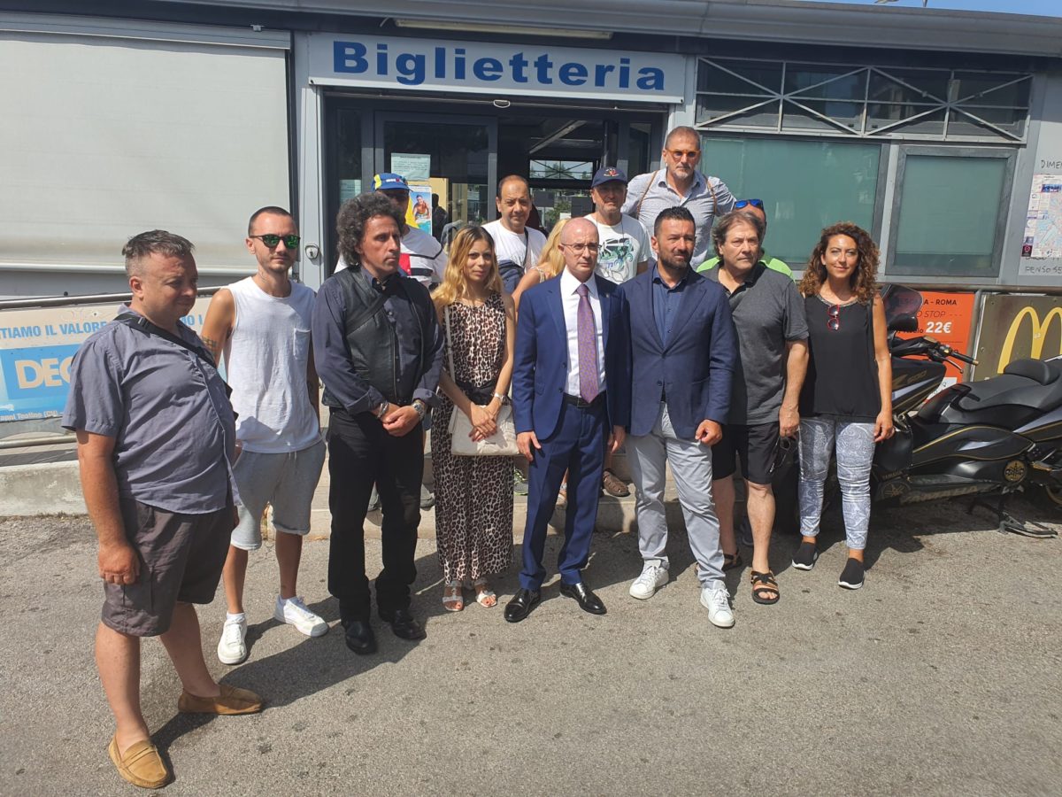 pettinari con trasporto pubblico orsa.jpg