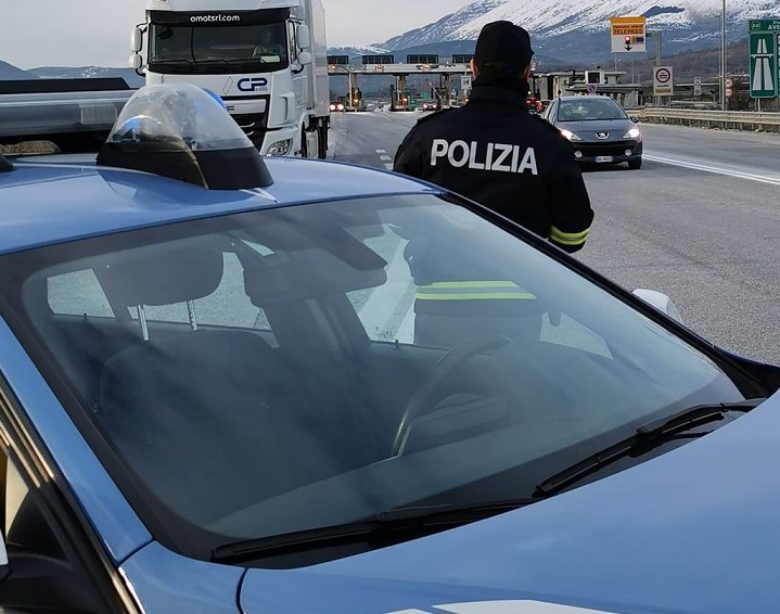 polizia autostrada33.jpg