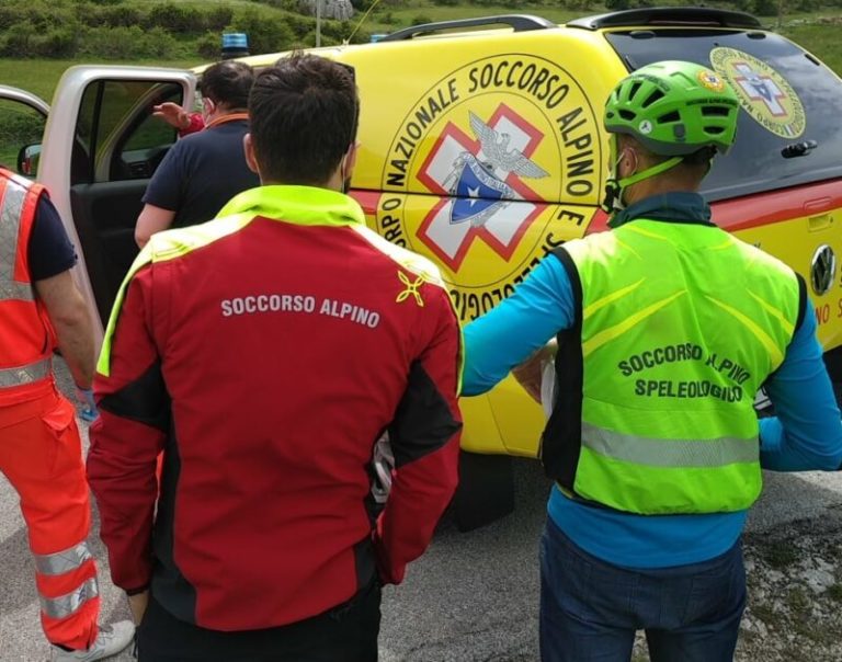 soccorso alpino44 e1656410804503.jpg