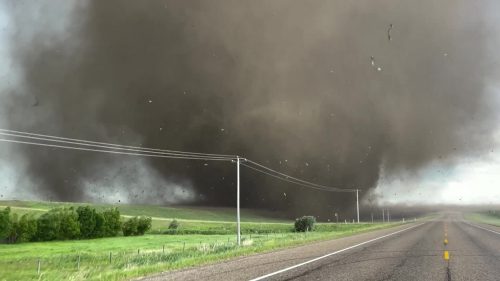 tornado canada 500x281.jpg