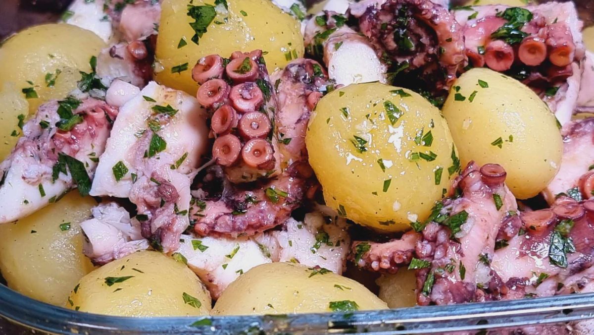 Polpo e patate prezzemolati, come lo faceva la mia nonna! Buonissimo! 1 359905058 995871008422412 6607999846441439455 n.jpg