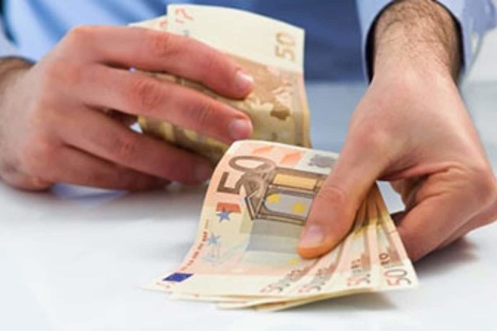 Bonus 200 euro disoccupati.jpg