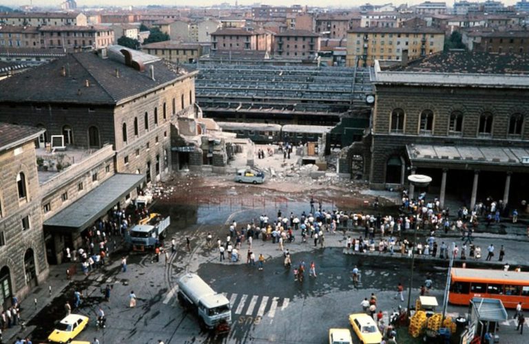 Strage di Bologna 1980.jpg