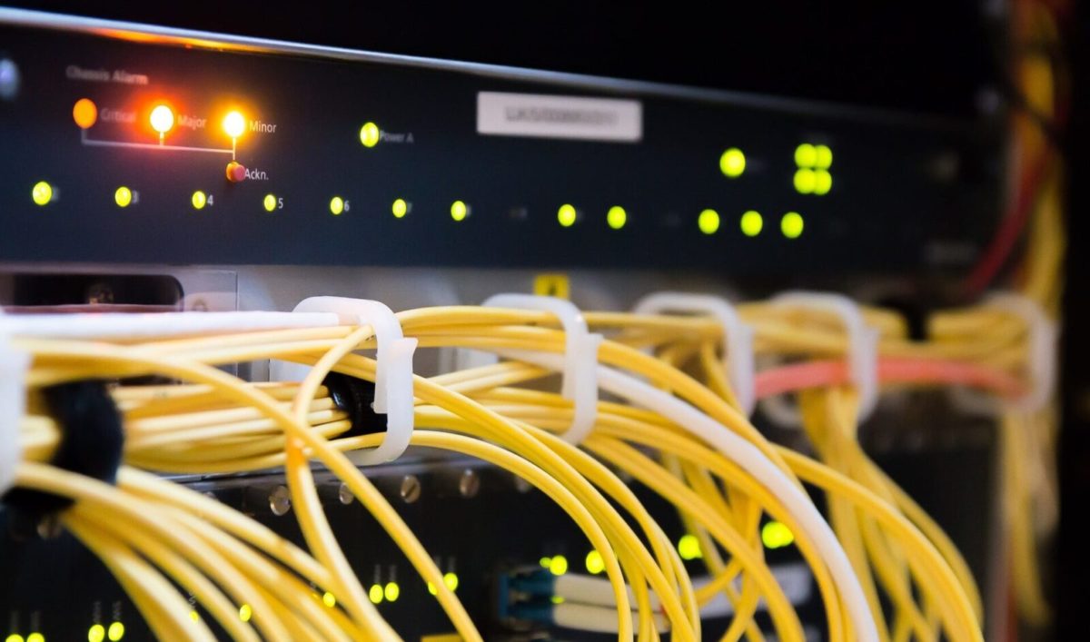 Attacco hacker, banche italiane nel mirino dei filorussi 1 cyberspace gfc57ee927 1920 e1675685734431.jpg