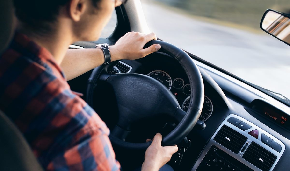 driving 2934477 1280.jpg