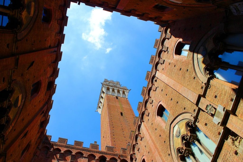 imported siena mps monte paschi pixabay.jpg