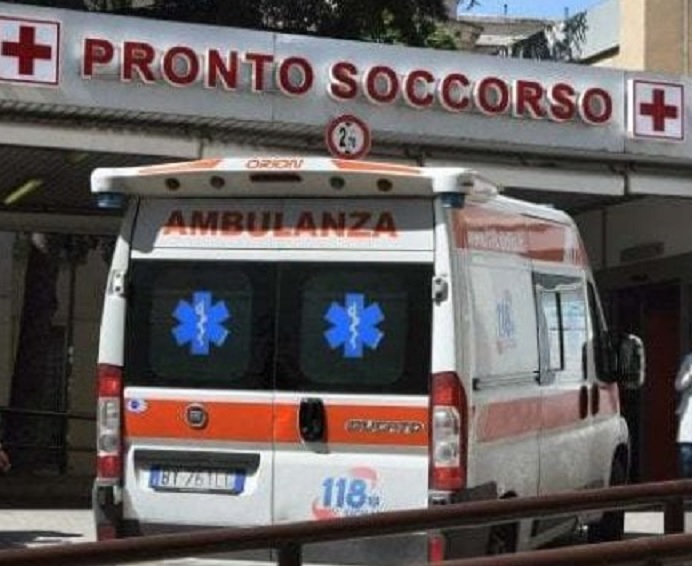 pronto soccorso ambulanza.jpg