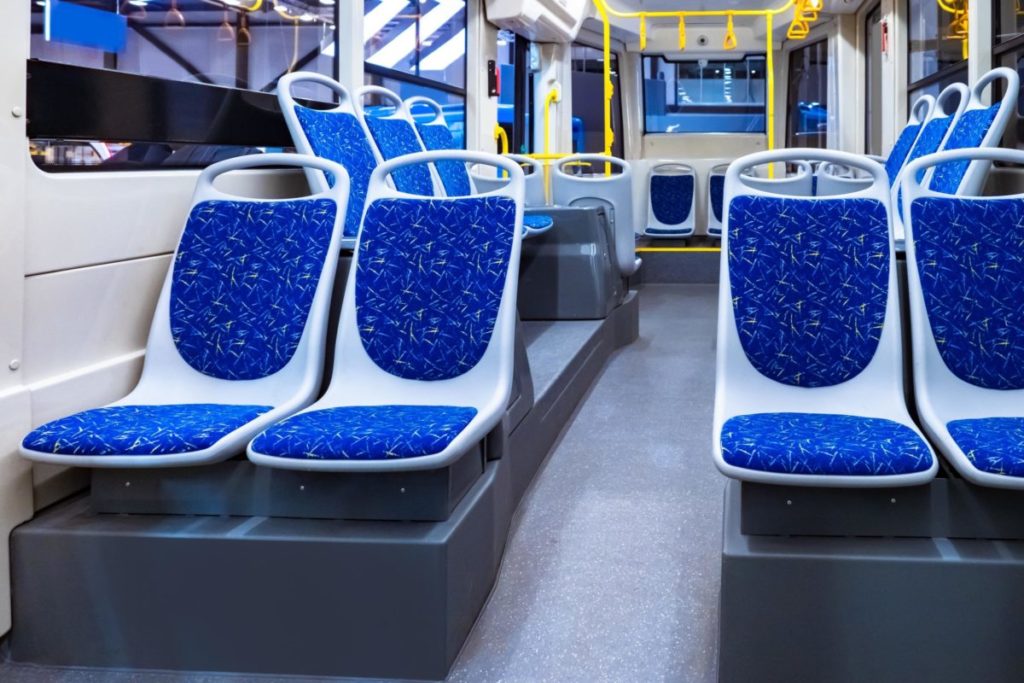 Autobus vuoto.jpg