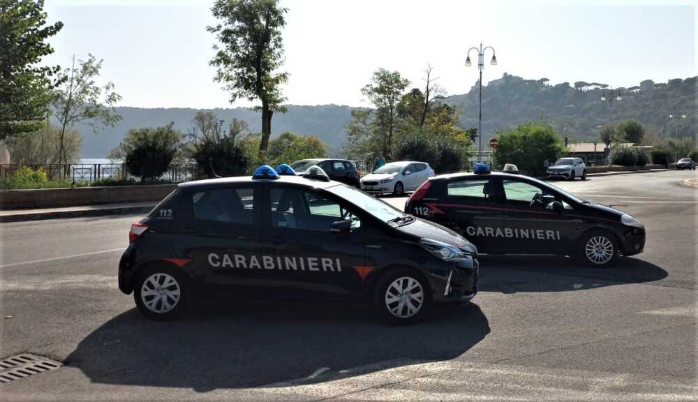CASTELGANDOLFO I Carabinieri durante un controllo.jpg