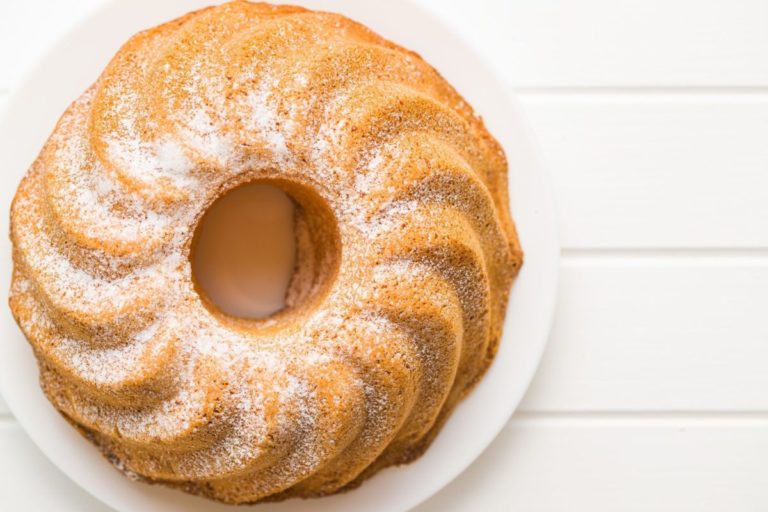 Ciambellone scaled.jpg