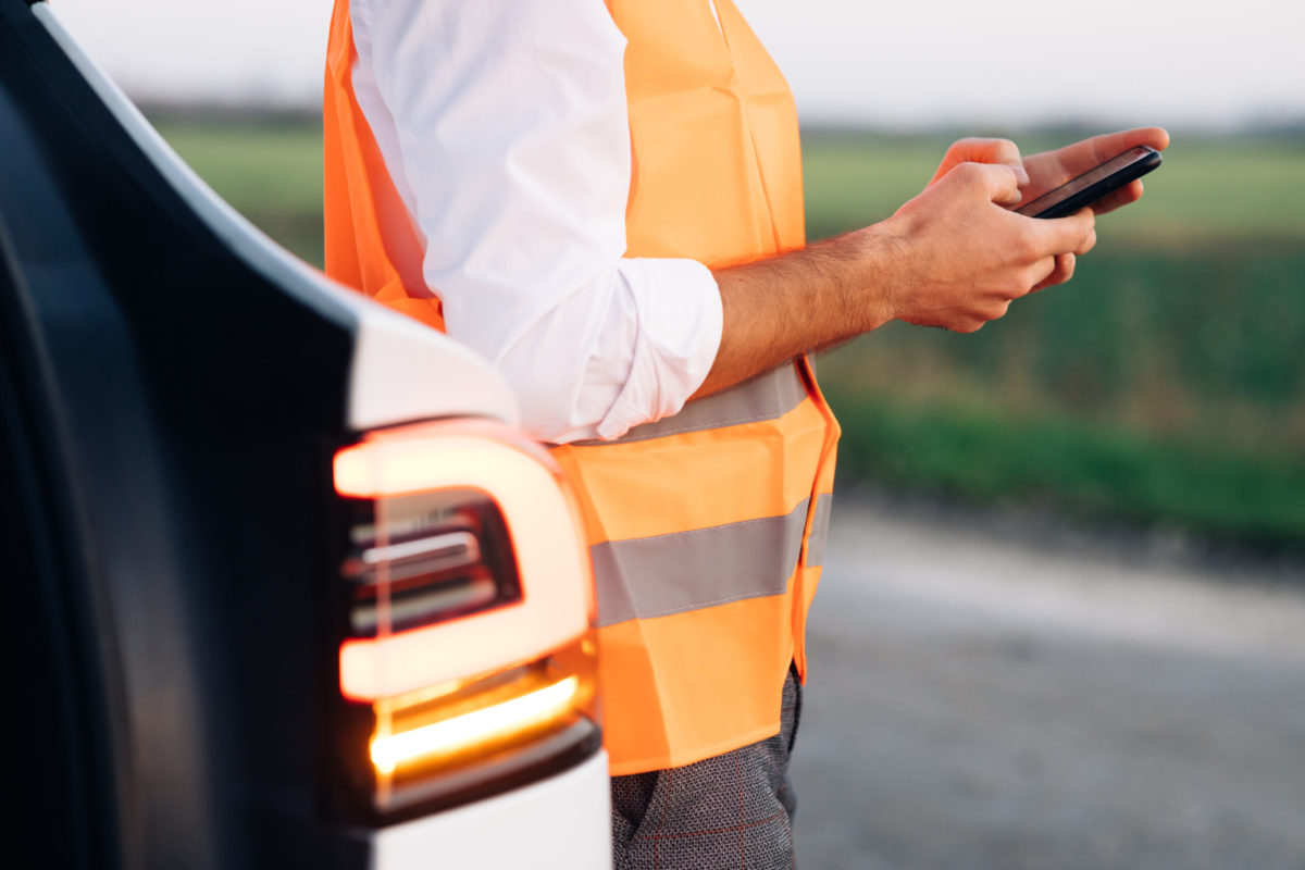 Copertina Auto elettriche in caso di panne EUROP ASSISTANCE AXA Partners Italia scaled.jpg