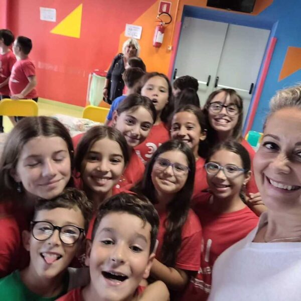 Pranzo a sorpresa nella mensa scolastica del Cena di Cerveteri 1 FB IMG 1695308193403 600x600.jpg