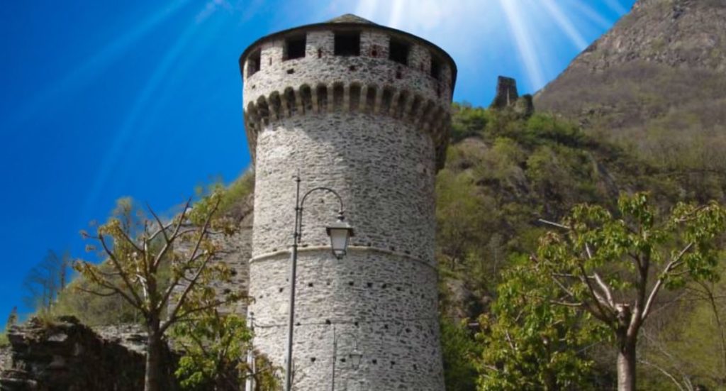 Piemonte borgo di pietra 1.jpg