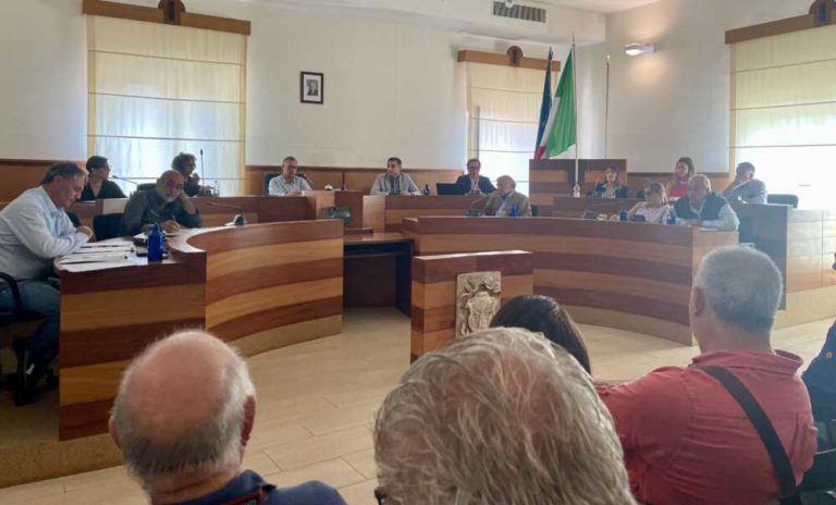 consiglio comunale Montalto.jpg