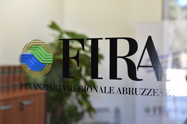 fira.jpg